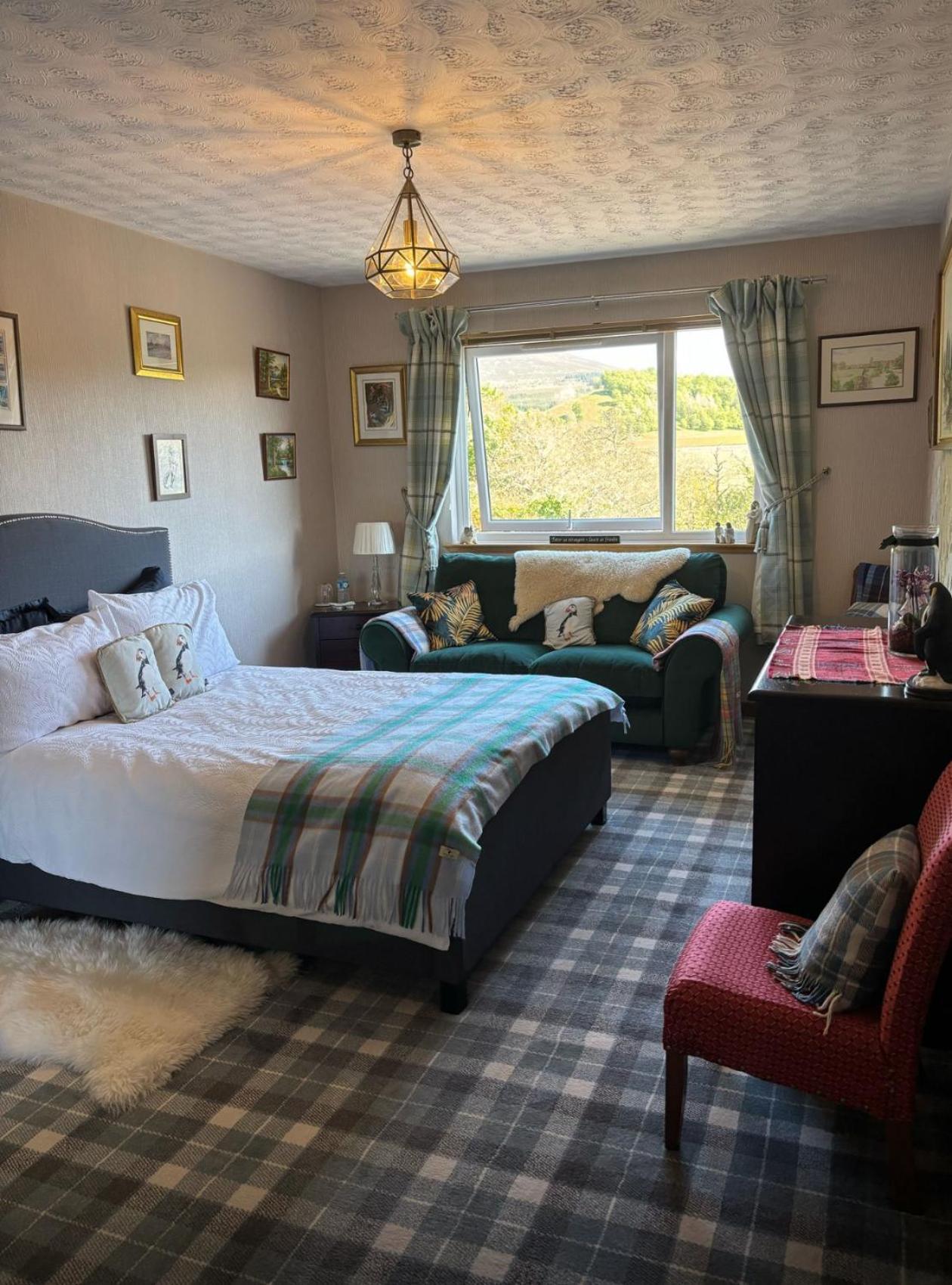 The Guest Suite At Daviot ,Инвернес Екстериор снимка